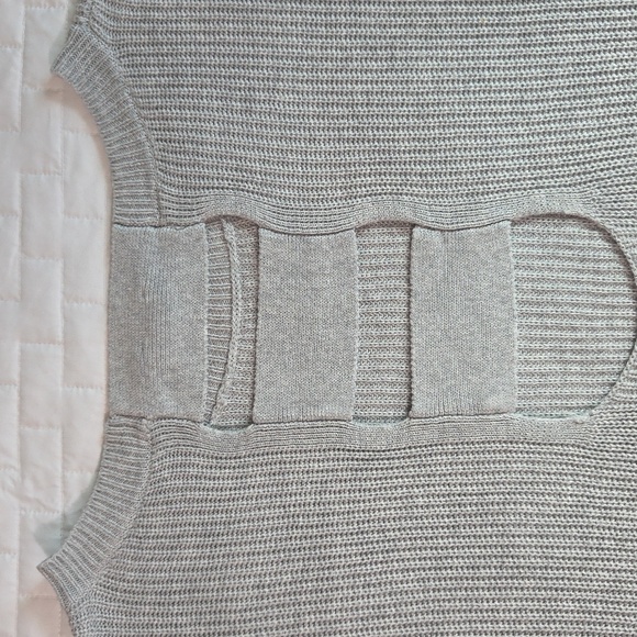 Express Light Gray Women's Sweater - Picture 4 of 5